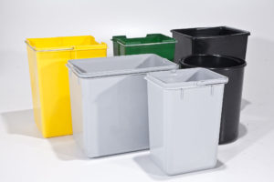 INNERBIN ECO SMALL complete with a metal handle 10L.