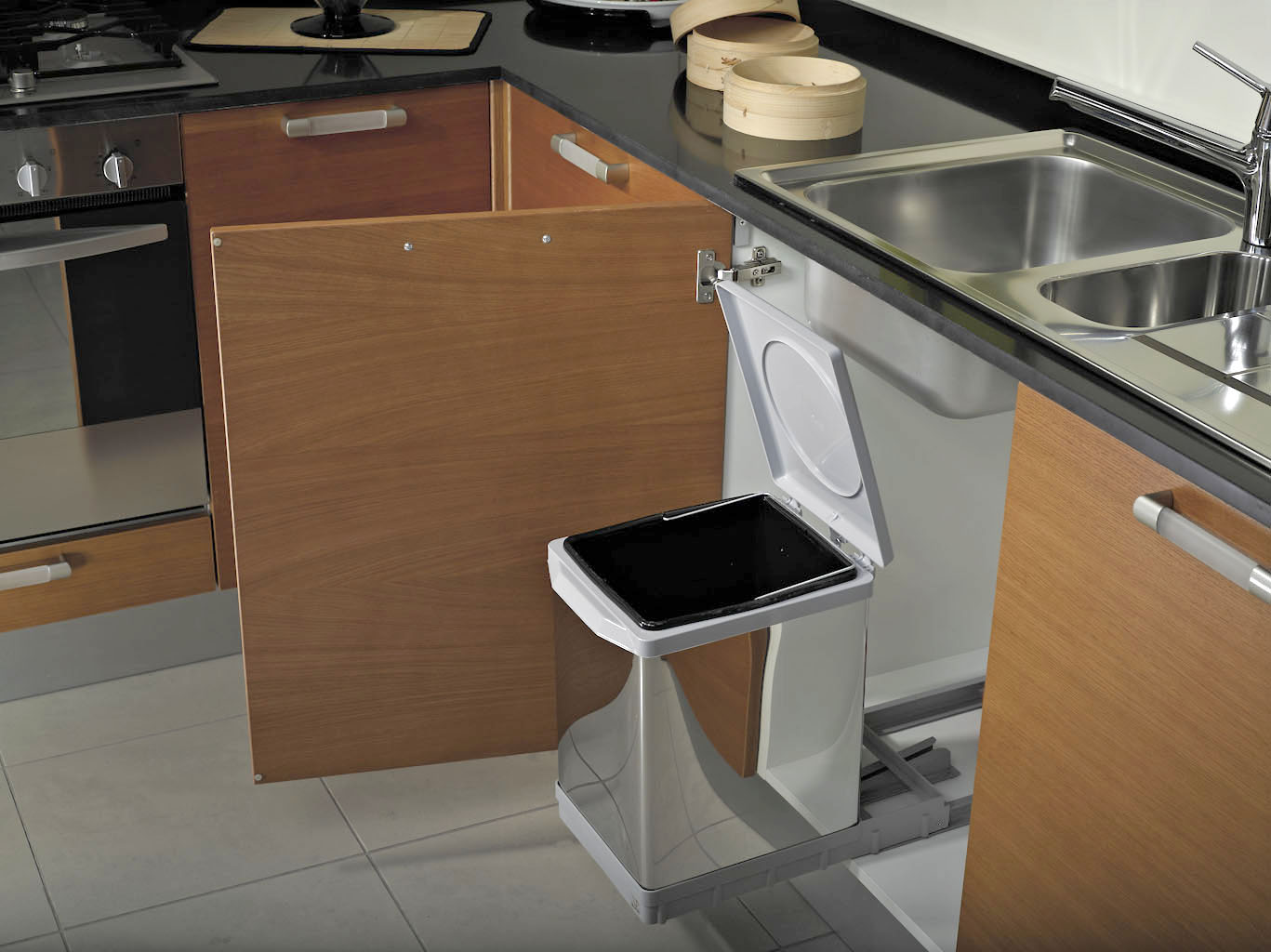 PULL-OUT WASTE BIN for KITCHEN BASE; ECO bins 1x17L -PAI609/1